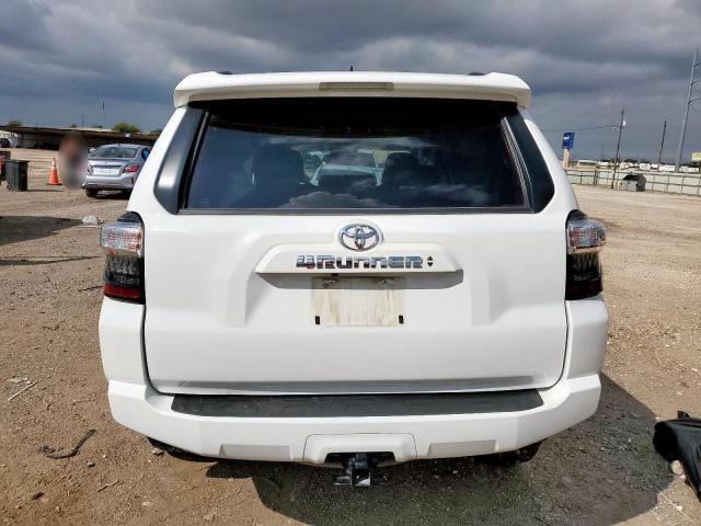 Toyota 4Runner Sr5 Image 8