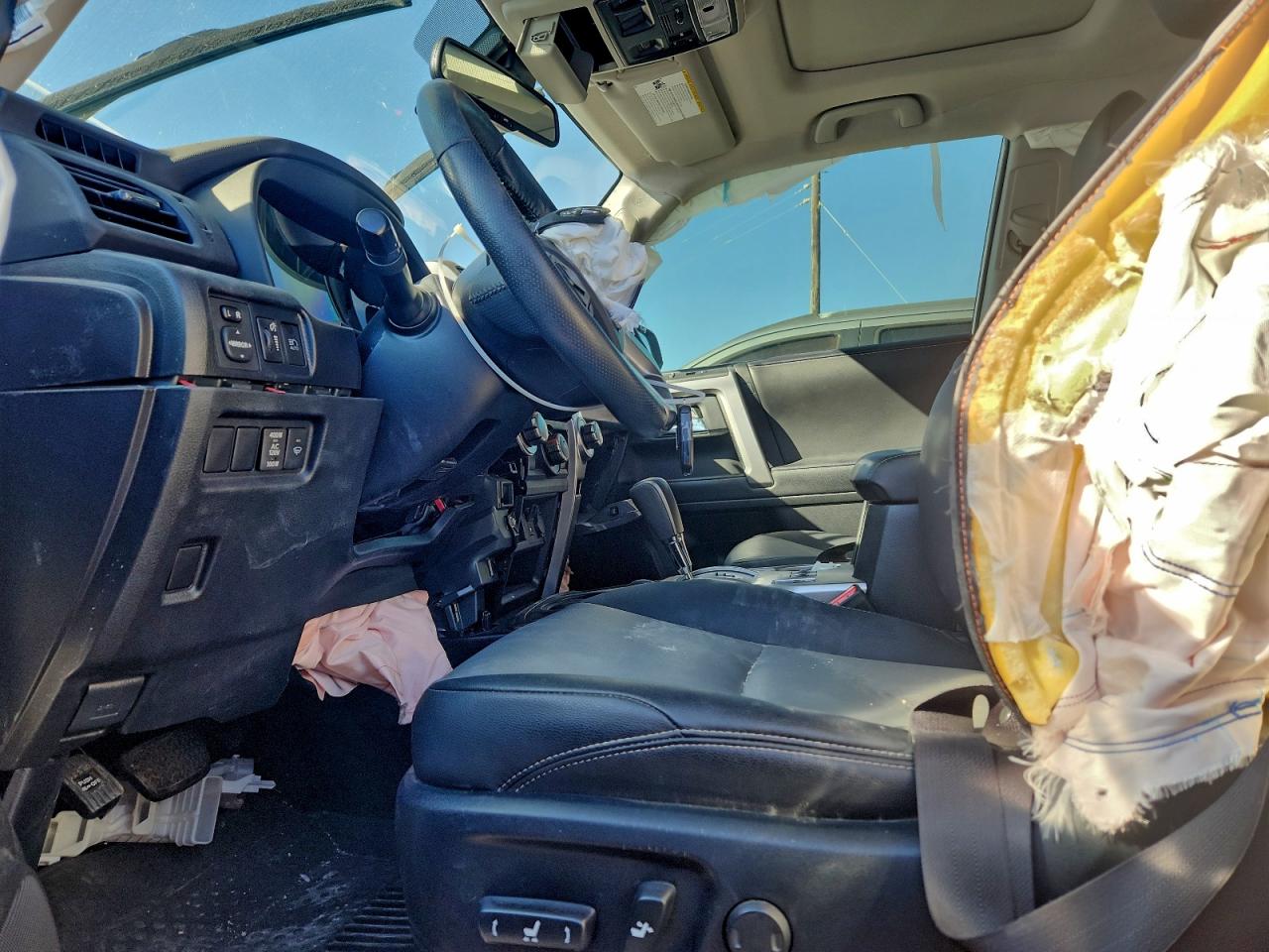 Toyota 4Runner Sr5 Image 9