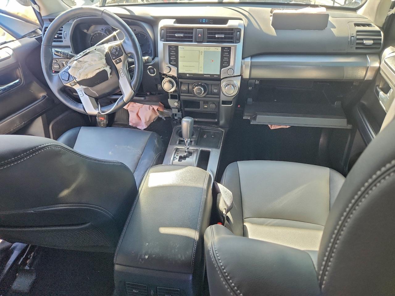 Toyota 4Runner Sr5 Image 7