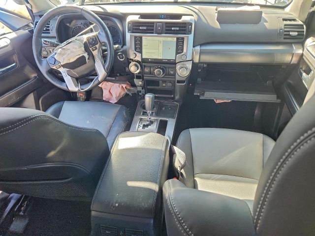 Toyota 4Runner Sr5 Image 7