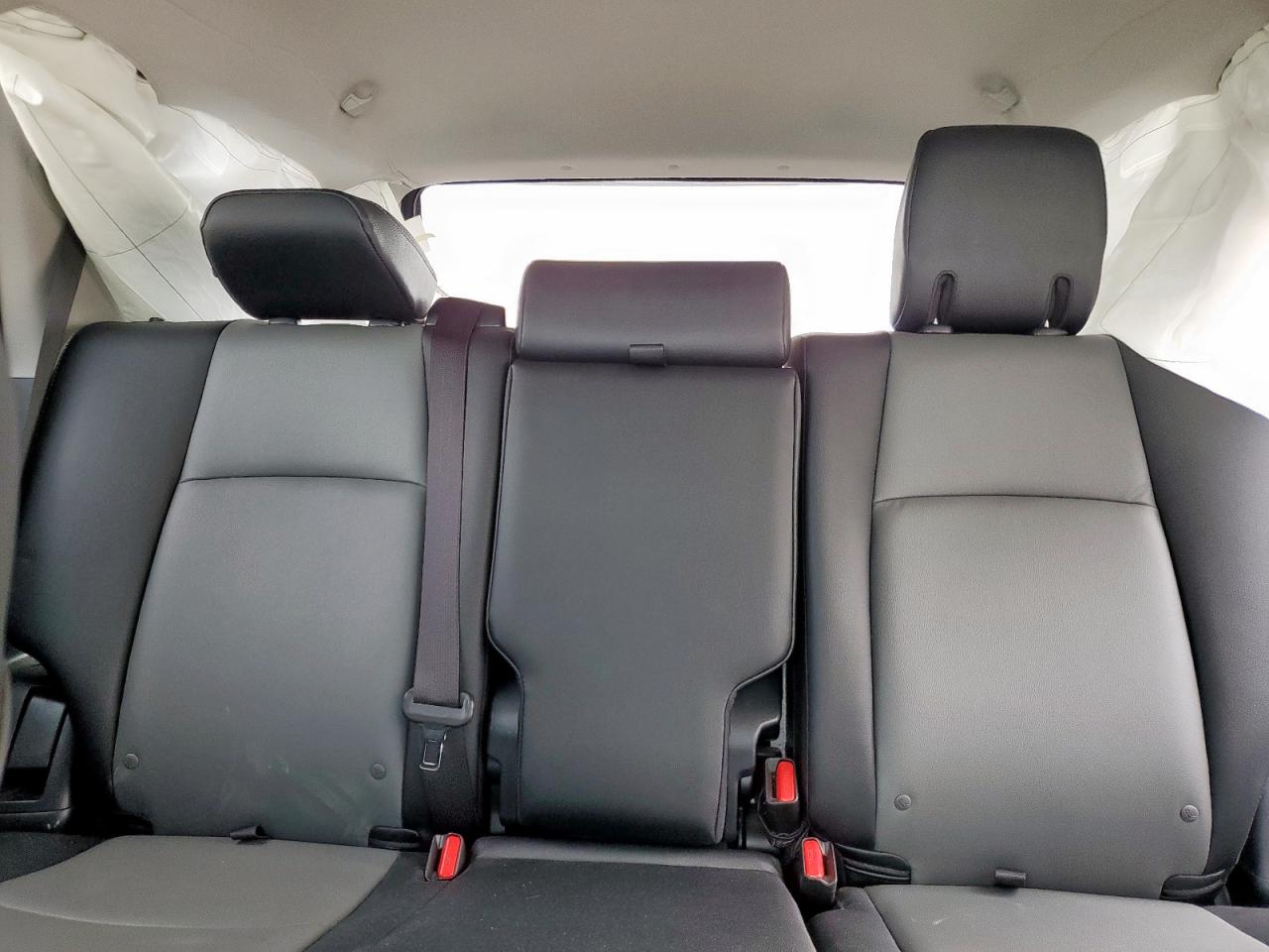 Toyota 4Runner Sr5 Image 10