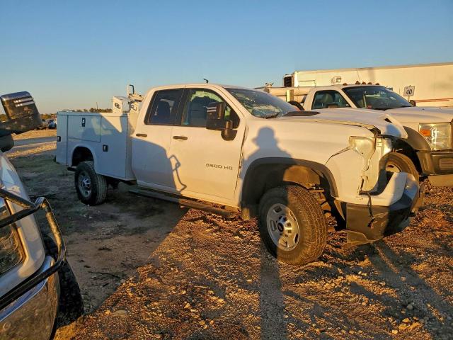 Chevrolet Silverado C2500 Heavy Duty Image 4