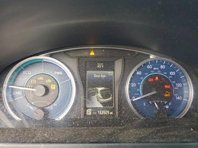 Toyota Camry Hybrid Image 5