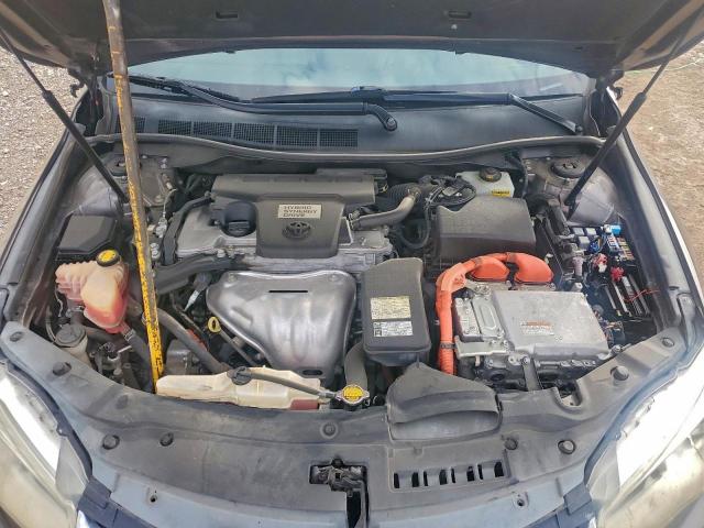 Toyota Camry Hybrid Image 4