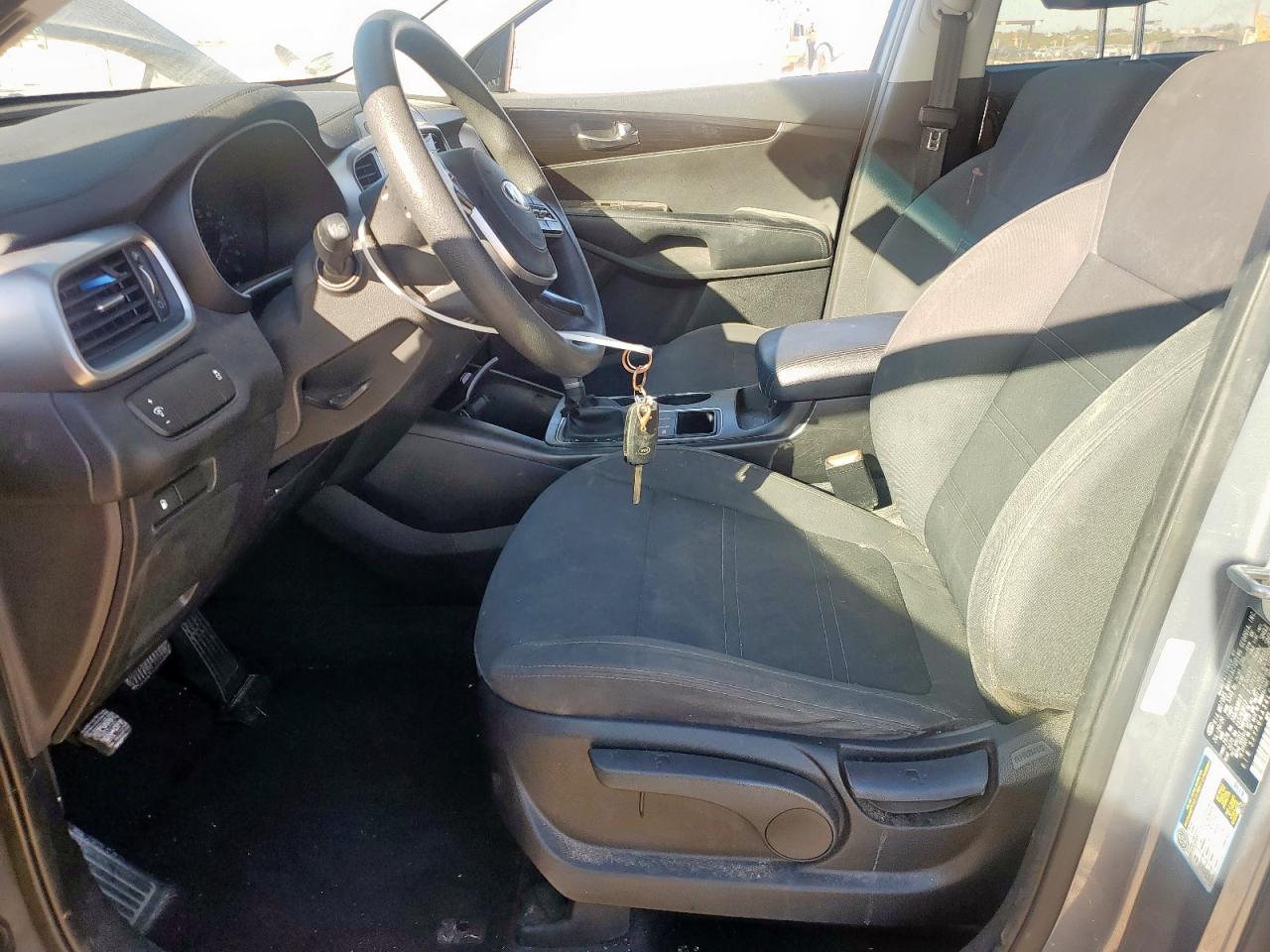 Kia Sorento L Image 6