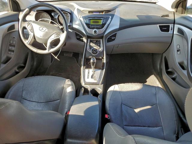 Hyundai ELANTRA Gls Image 12
