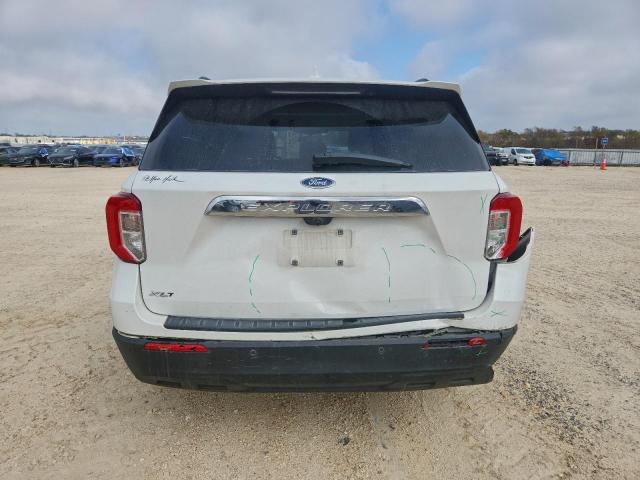 Ford Explorer Xlt Image 6