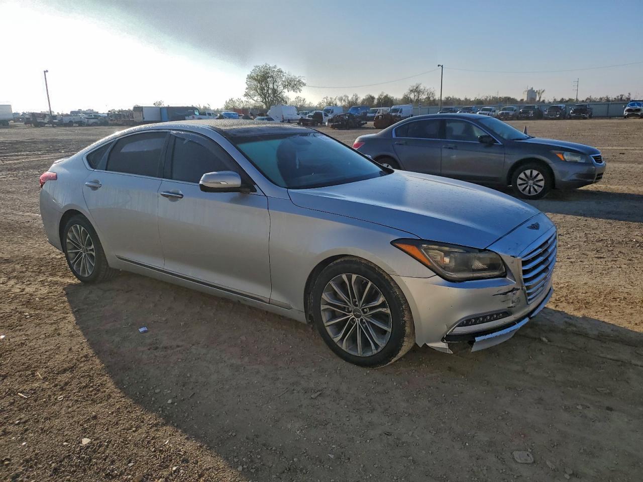 Hyundai Genesis 3.8l Image 6