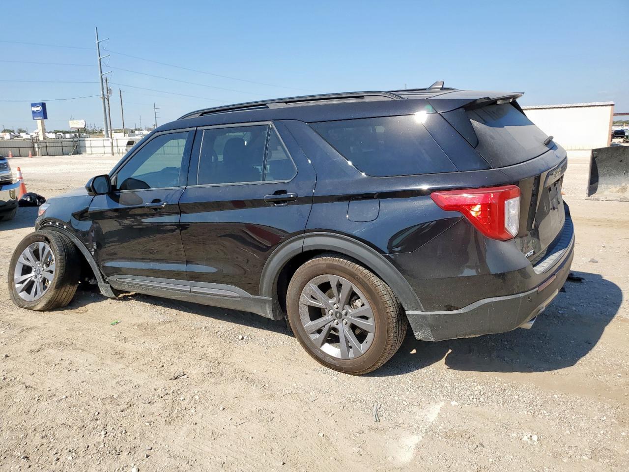 Ford Explorer Xlt Image 6