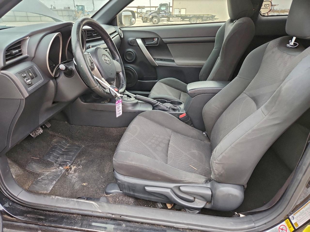 Toyota Scion Image 5