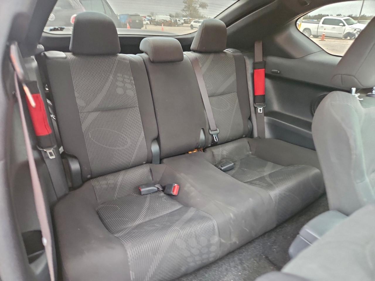 Toyota Scion Image 8