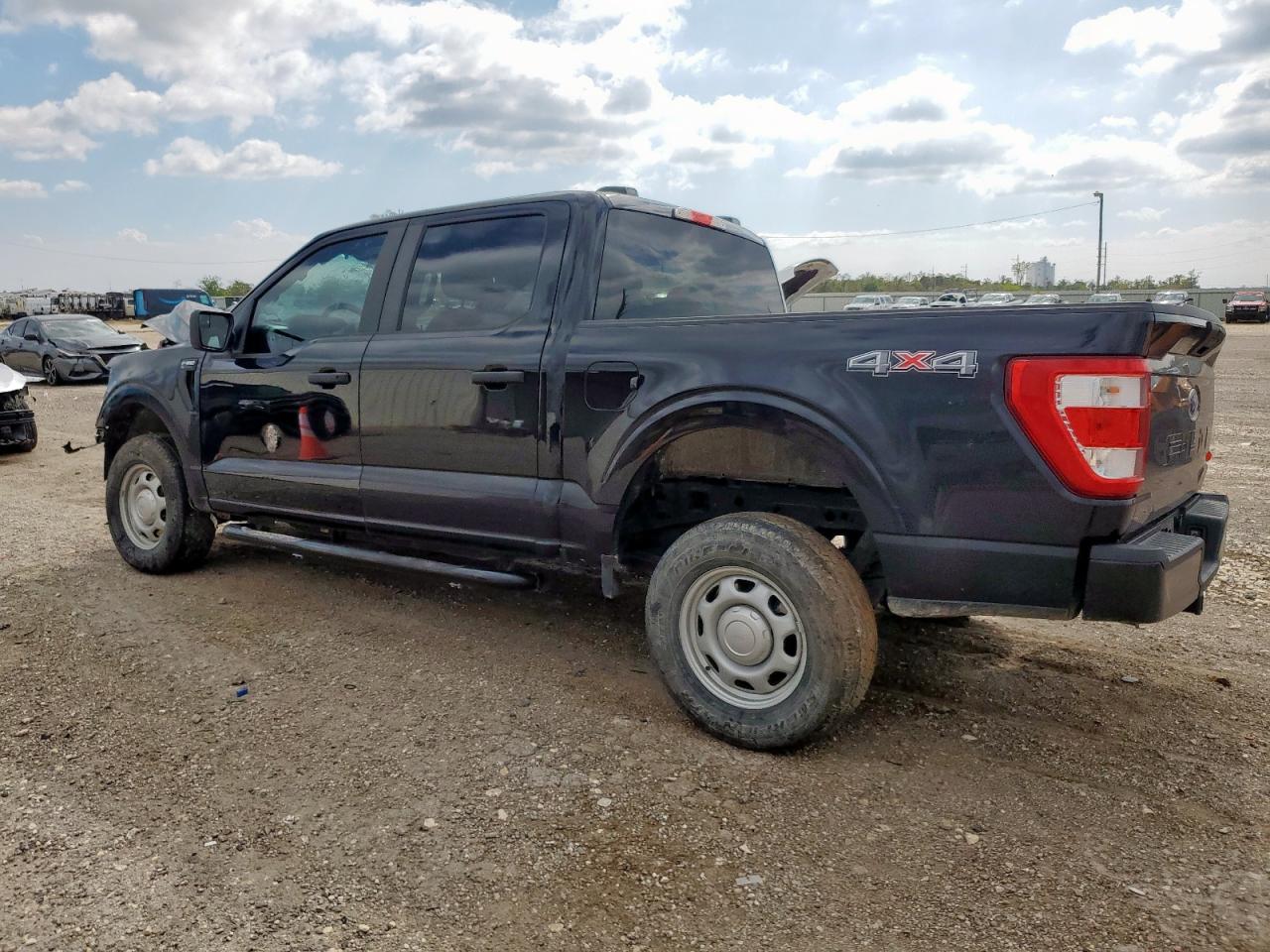 Ford F-150 Supercrew Image 4