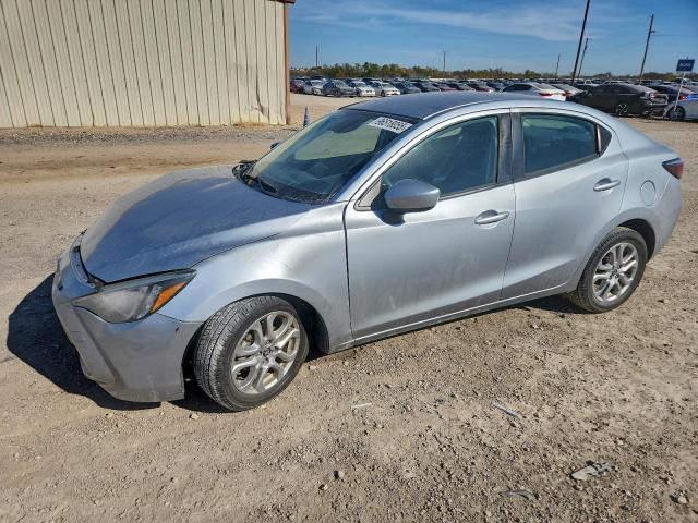  Salvage Toyota Yaris