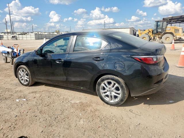 Toyota Yaris Image 2