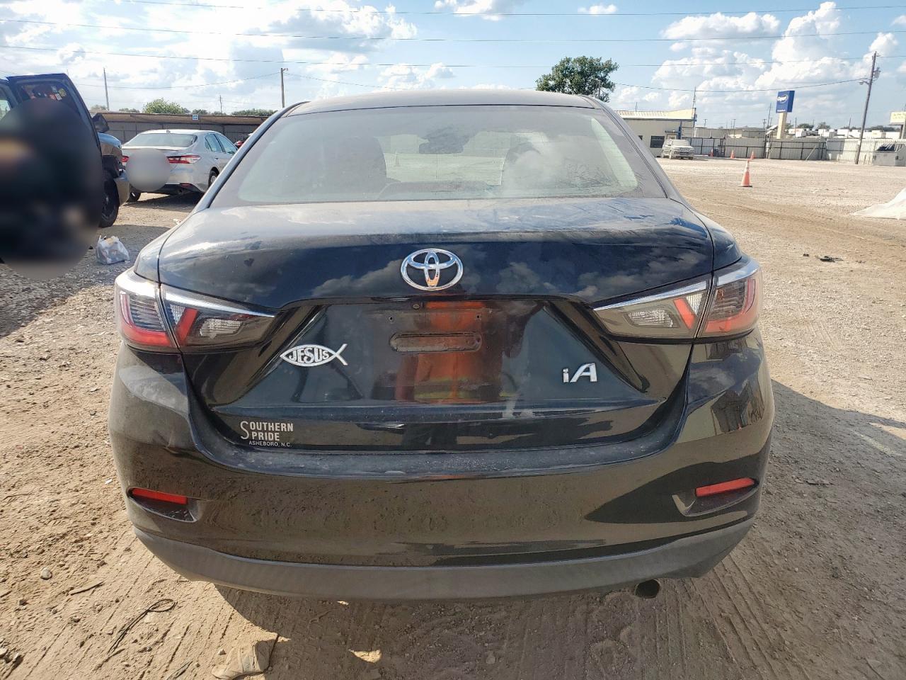 Toyota Yaris Image 7