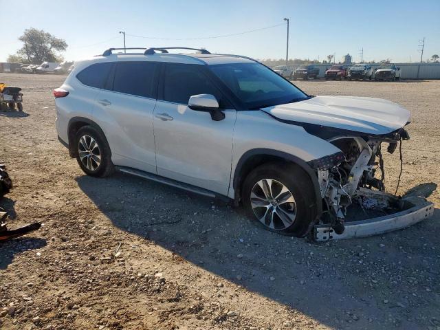 Toyota Highlander Xle Image 3