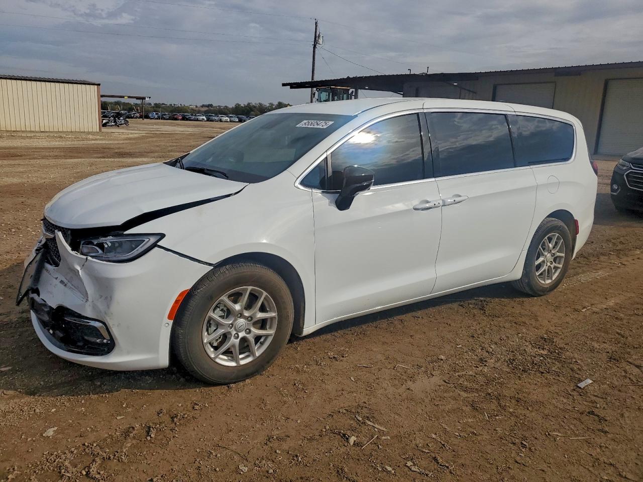 Chrysler Pacifica Select Image 1