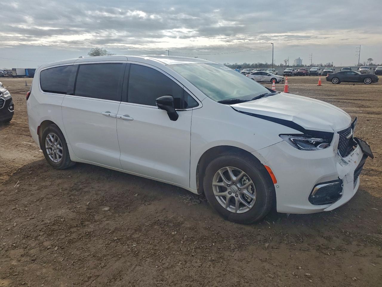 Chrysler Pacifica Select Image 10
