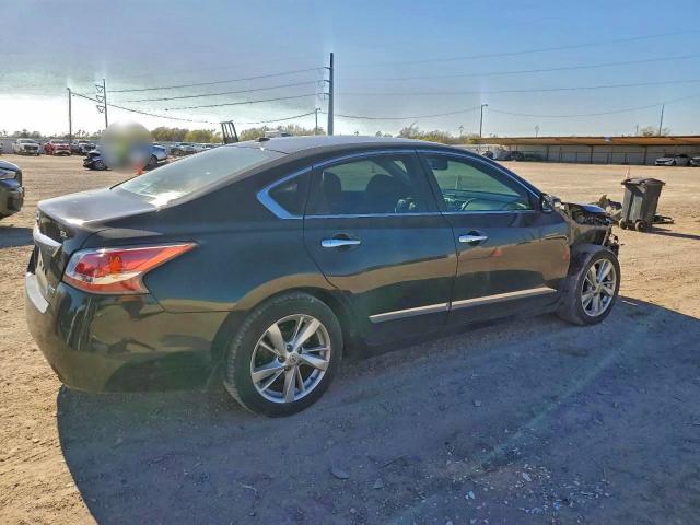 Nissan Altima 2.5 Image 2