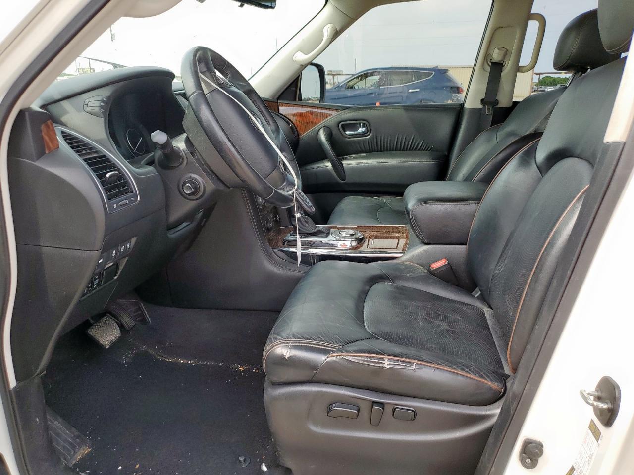 Nissan Armada Platinum Image 12