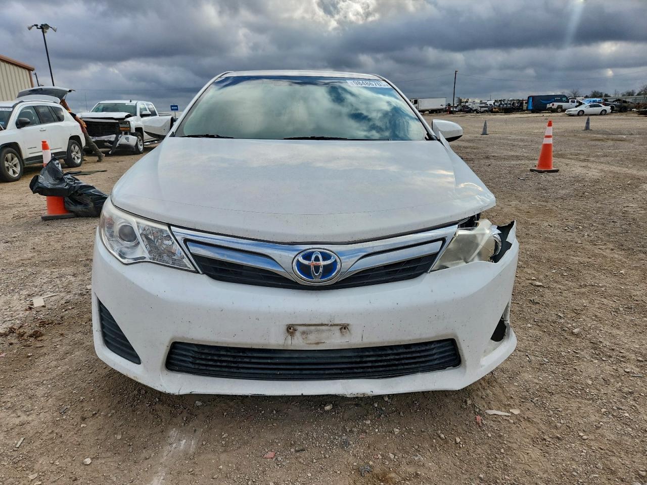 Toyota Camry Hybrid Image 6