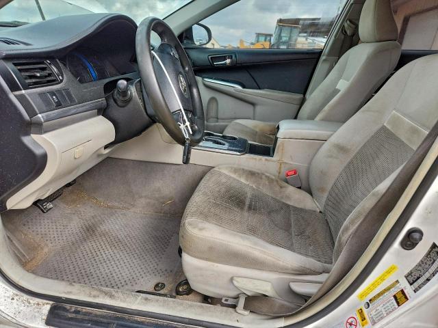 Toyota Camry Hybrid Image 12