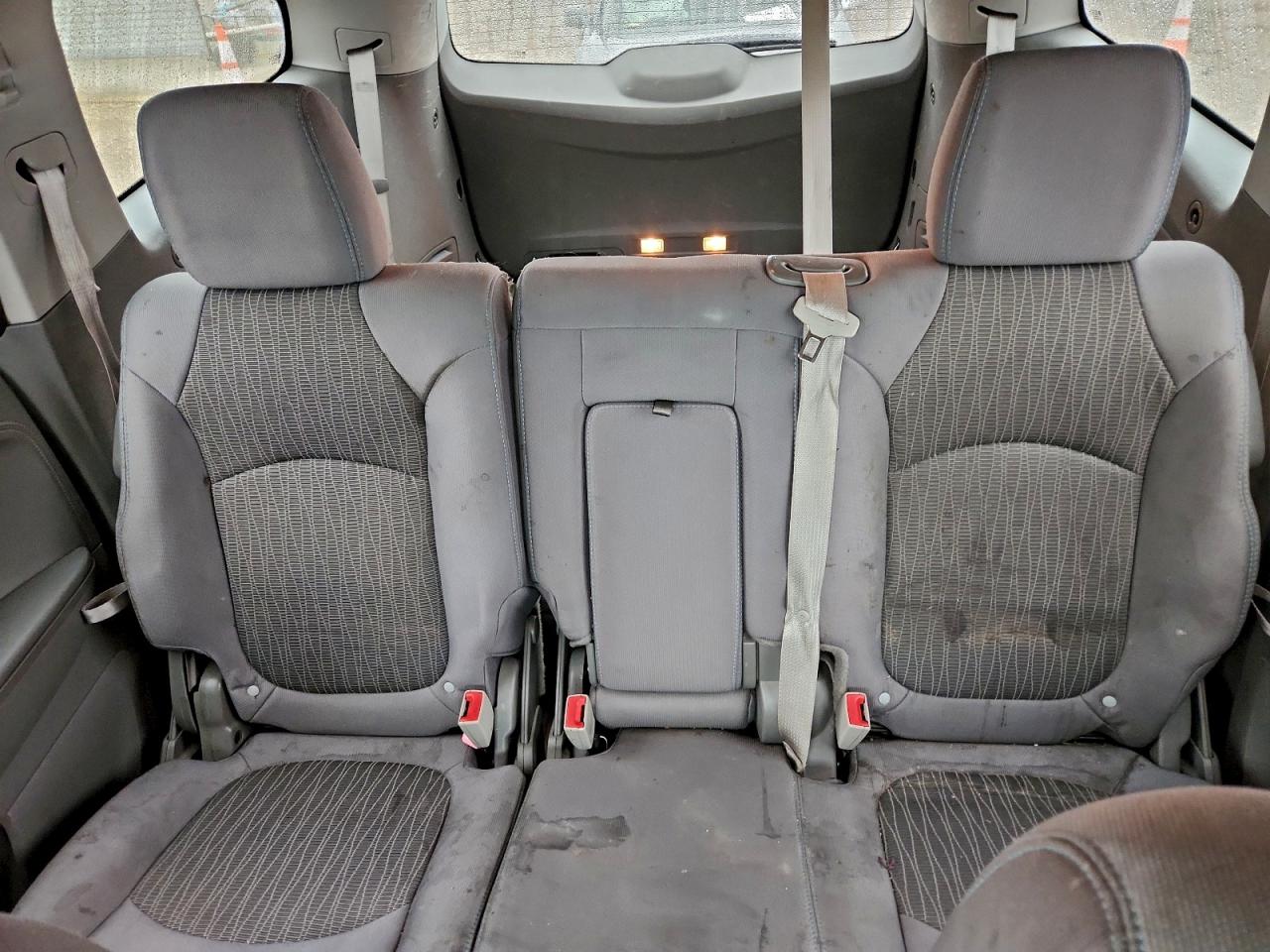 Chevrolet Traverse Ls Image 9