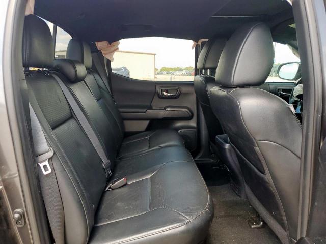 Toyota Tacoma Double Cab Image 10