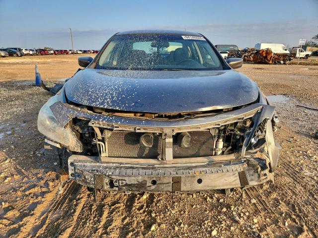 Nissan Altima 2.5 Image 3