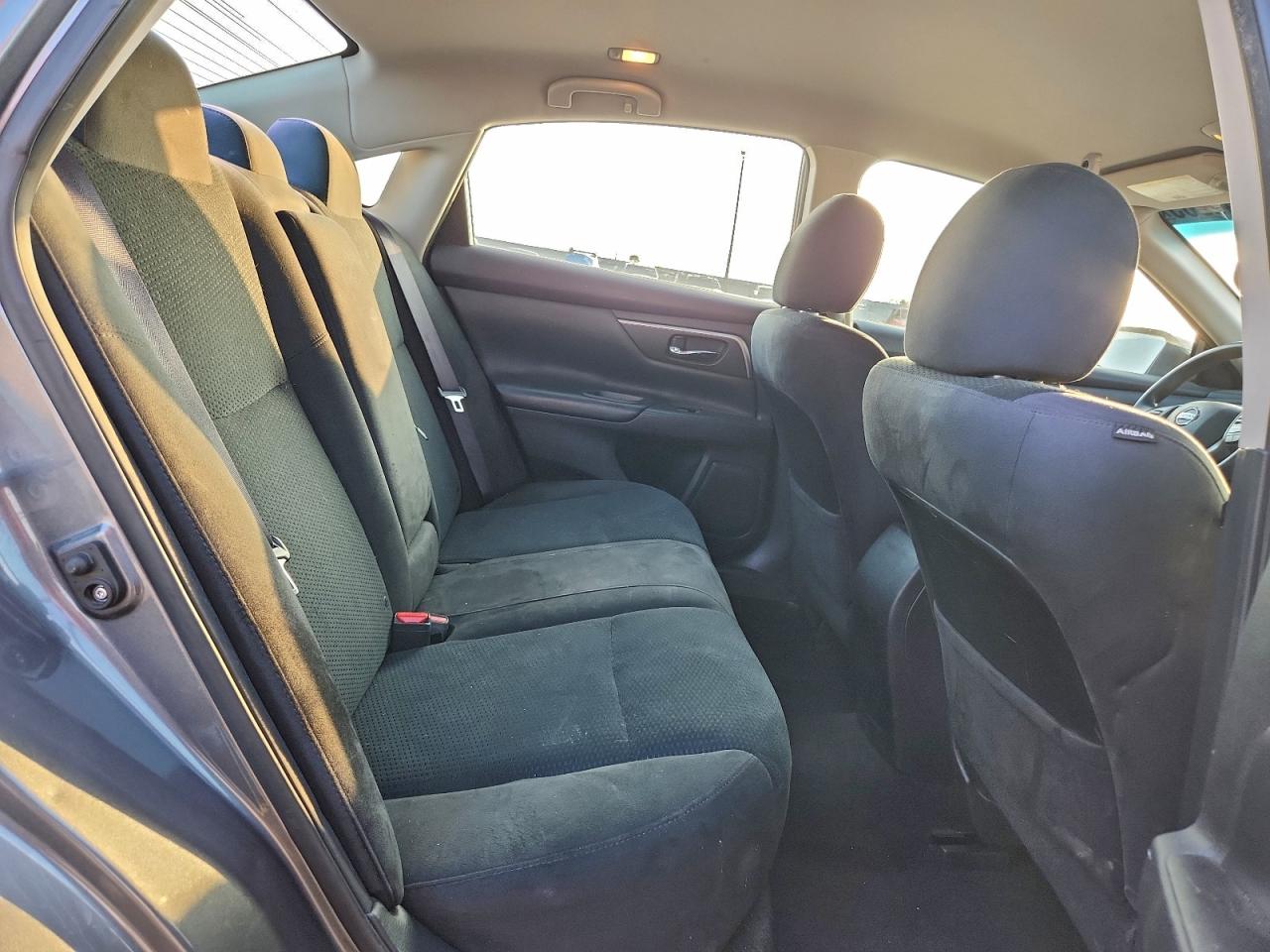 Nissan Altima 2.5 Image 6