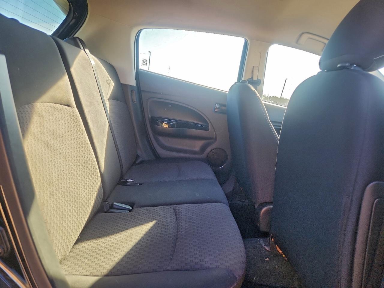 Mitsubishi Mirage Se Image 10