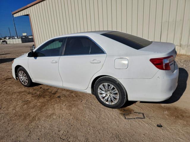 Toyota Camry L Image 4