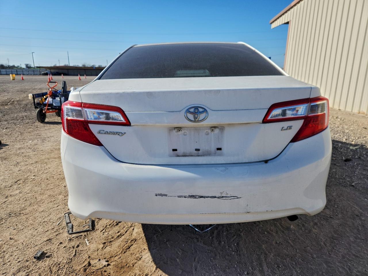 Toyota Camry L Image 12