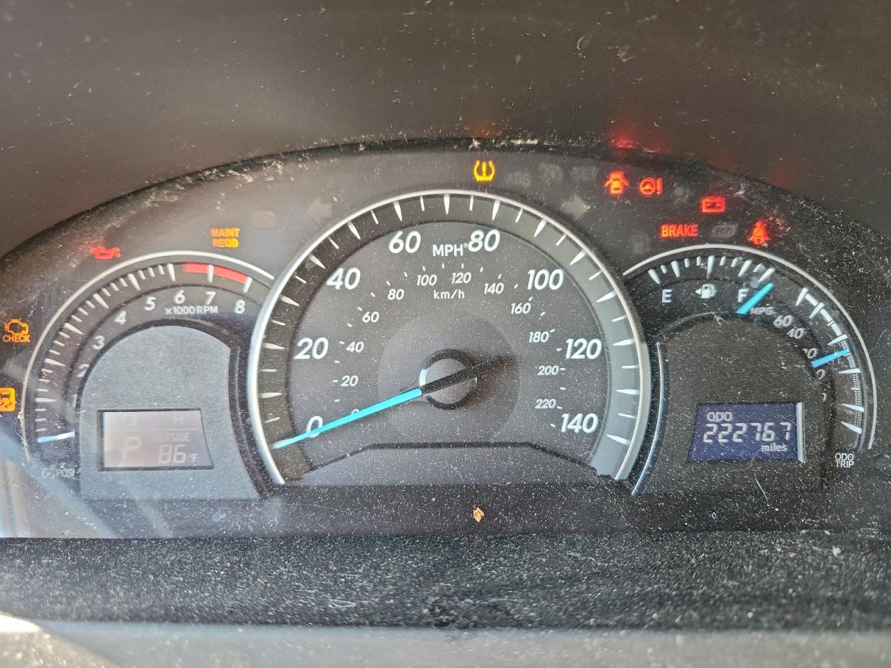 Toyota Camry L Image 5