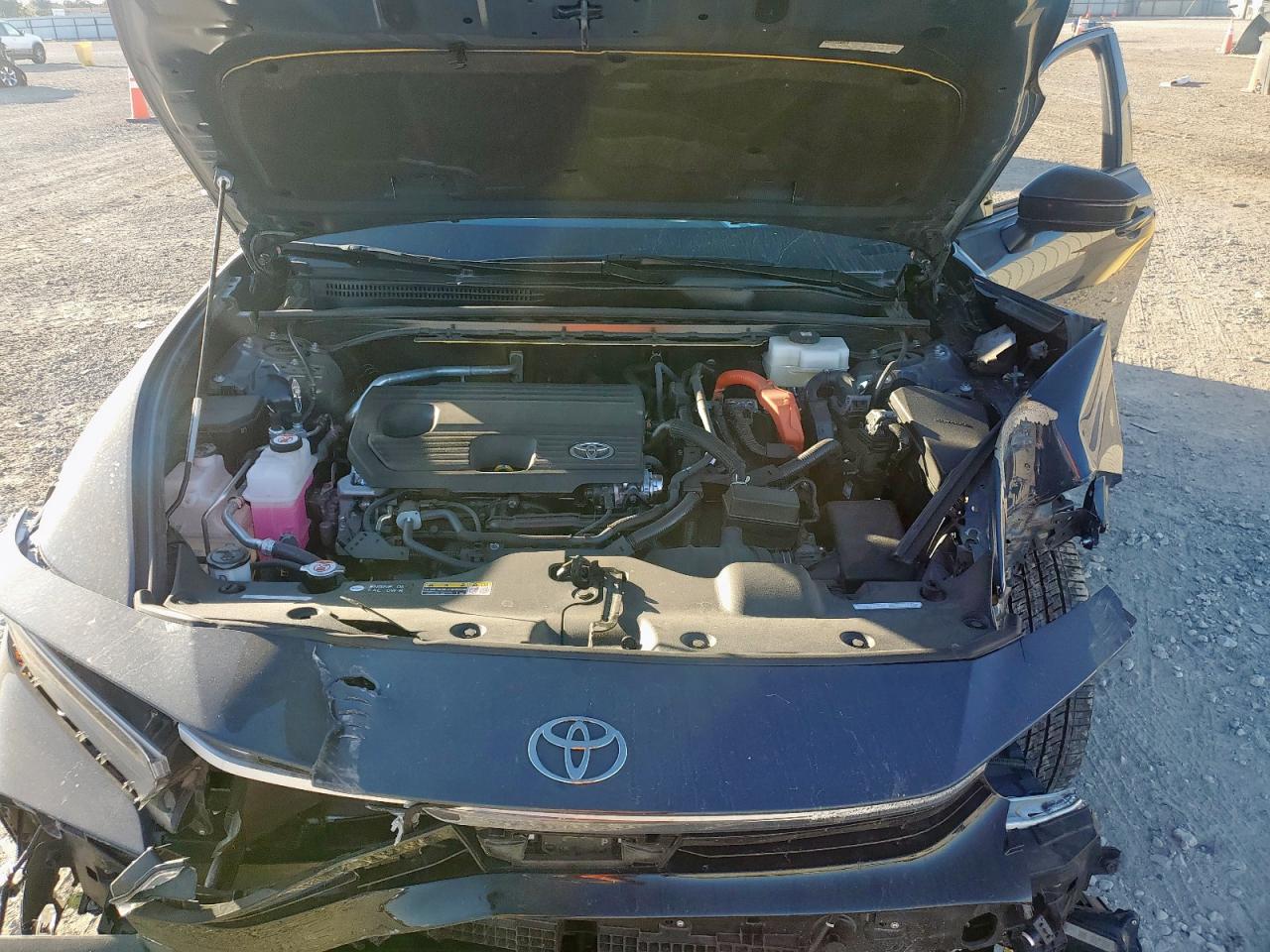 Toyota Crown Xle Xle Image 11