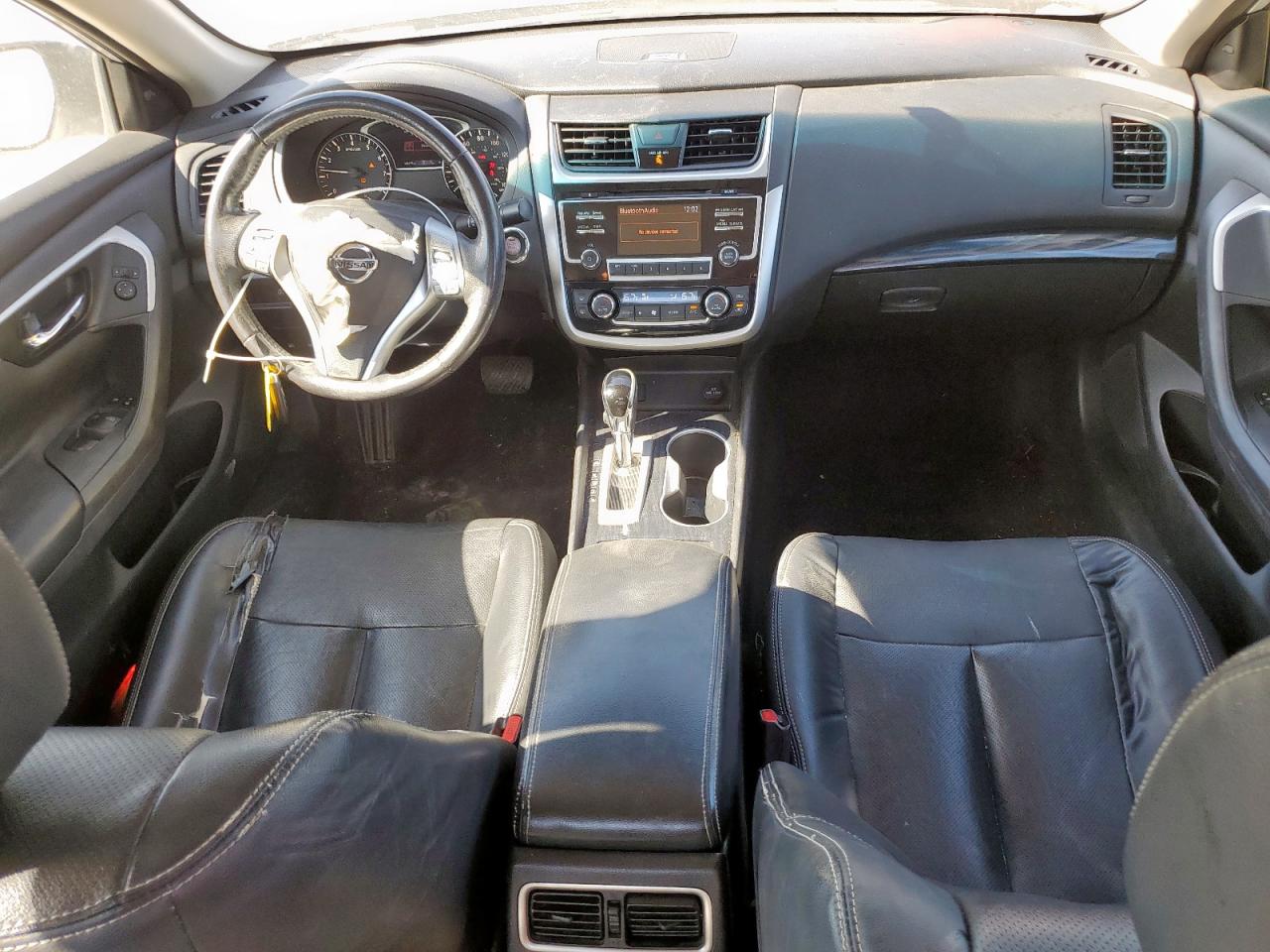 Nissan Altima 2.5 Image 9