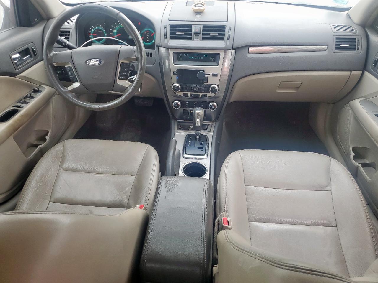 Ford Fusion Sel Image 8