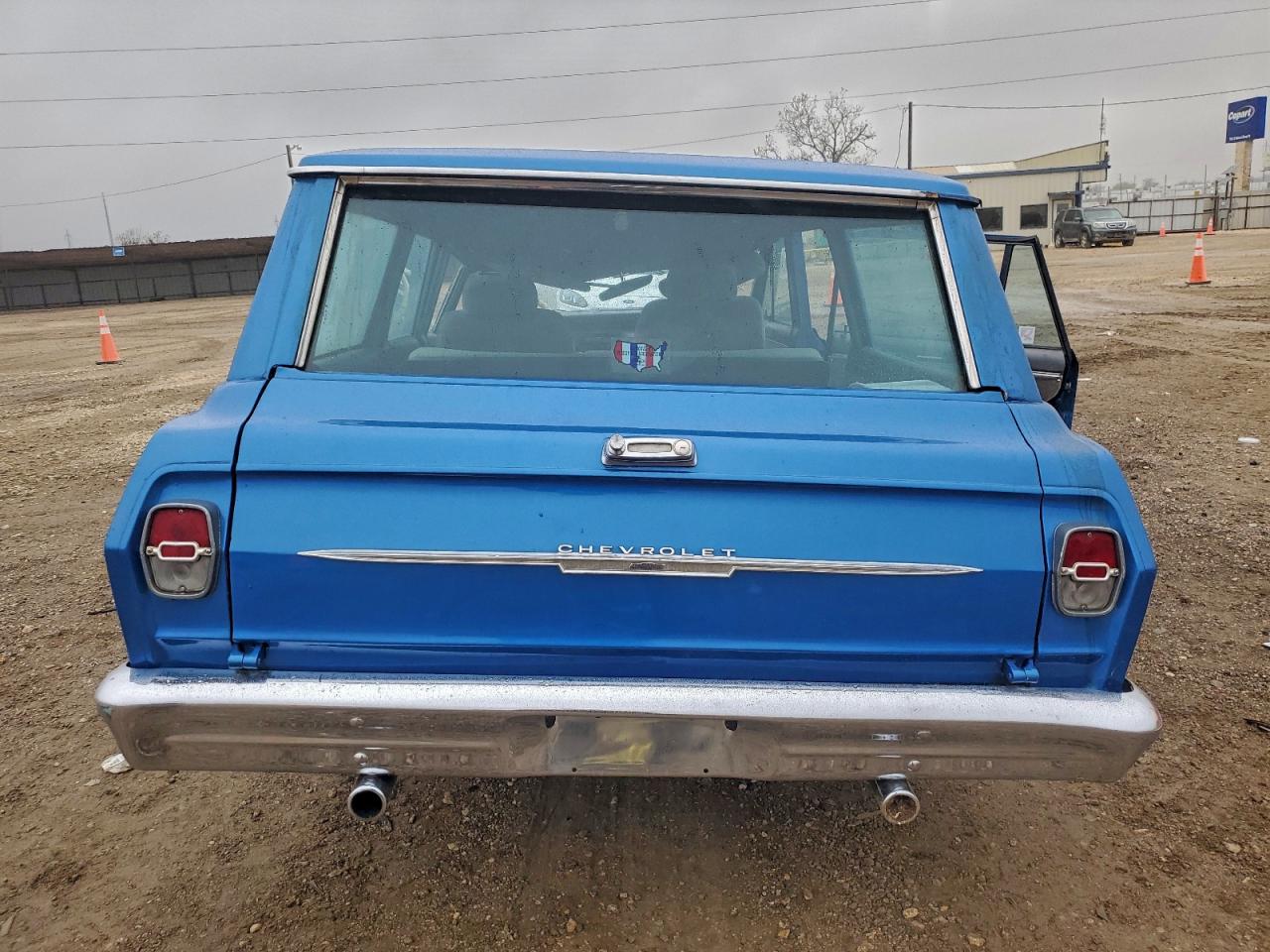 Chevrolet Nova Image 6