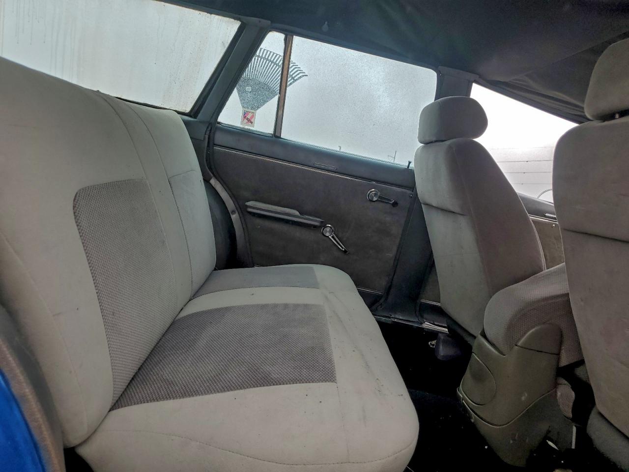 Chevrolet Nova Image 11