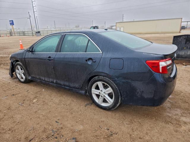 Toyota Camry Base Image 5