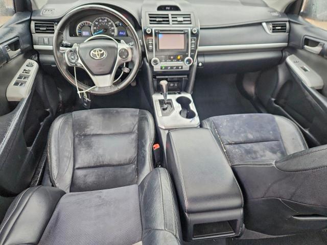 Toyota Camry Base Image 2