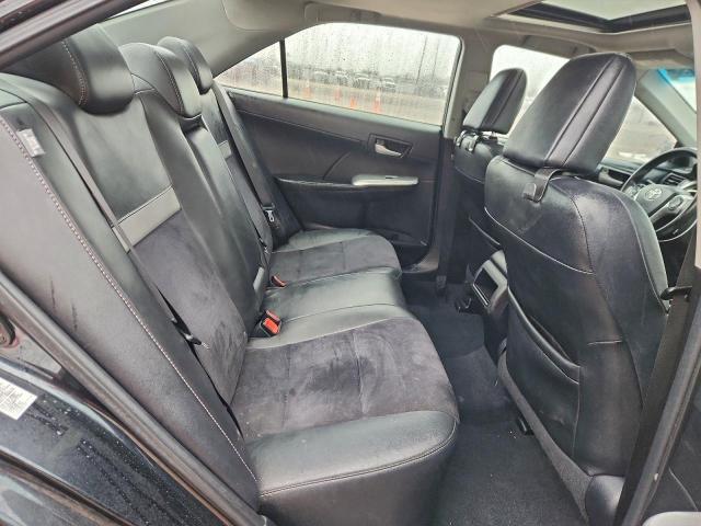 Toyota Camry Base Image 10