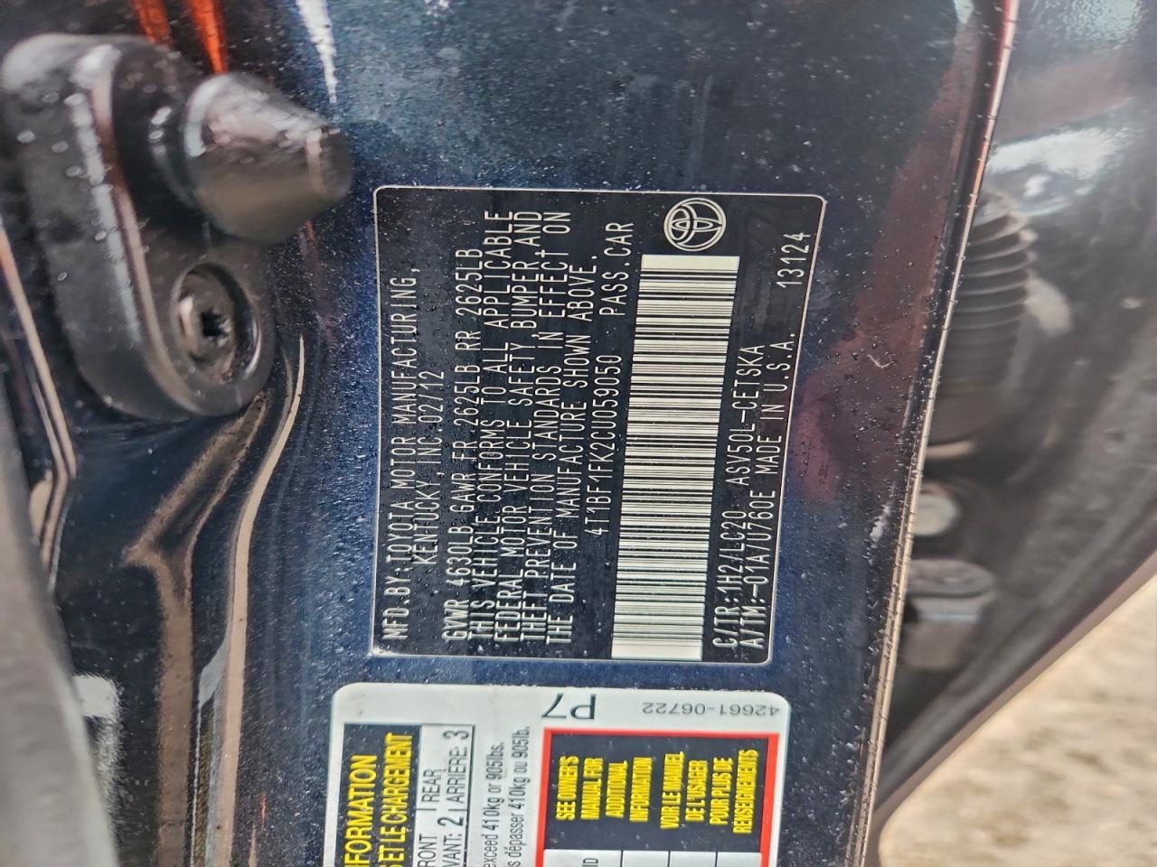 Toyota Camry Base Image 7