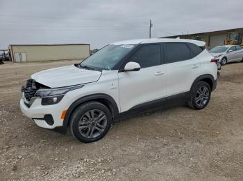  Salvage Kia Seltos