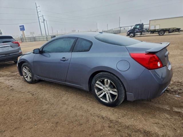 Nissan Altima S Image 8