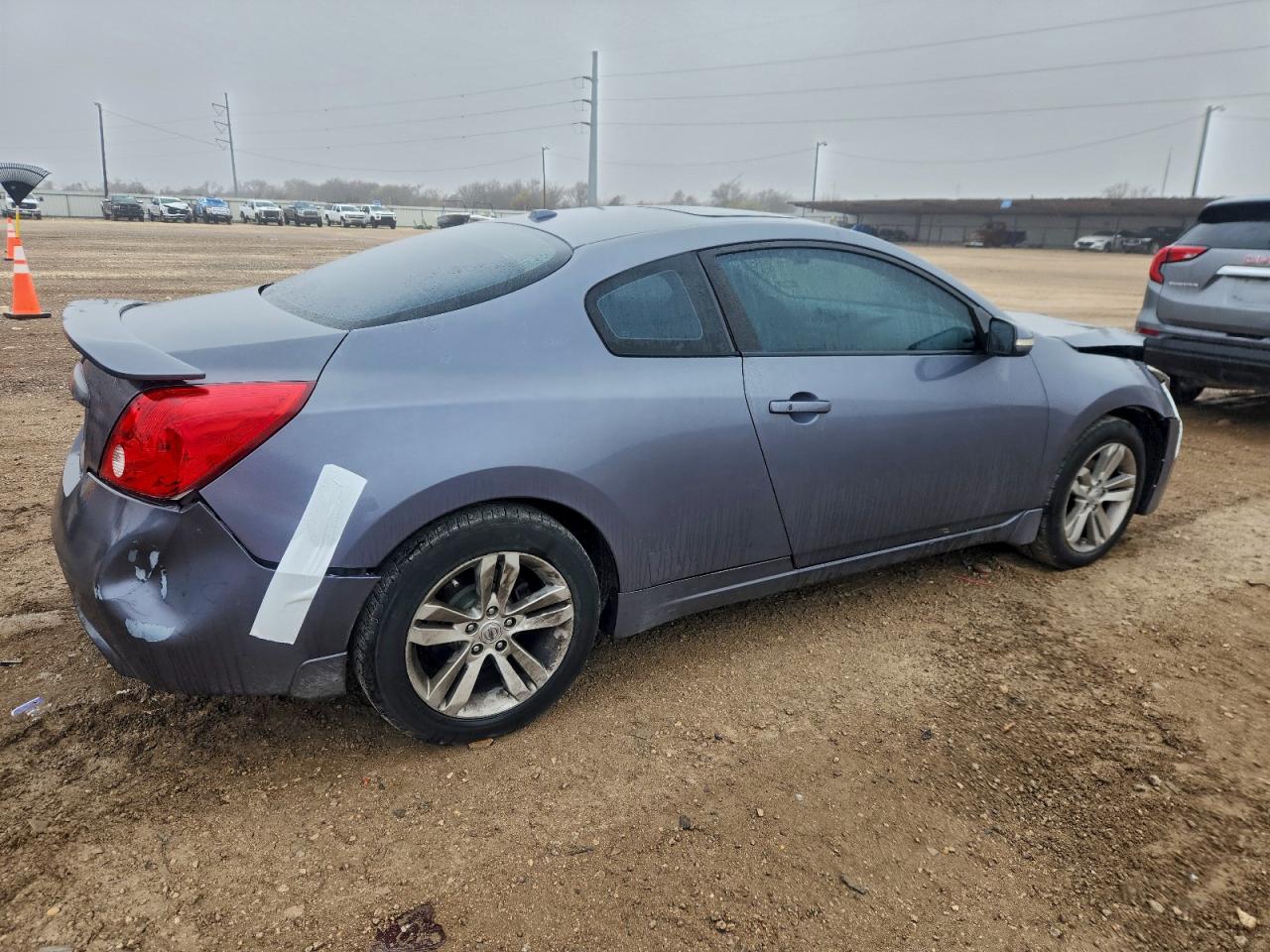 Nissan Altima S Image 5