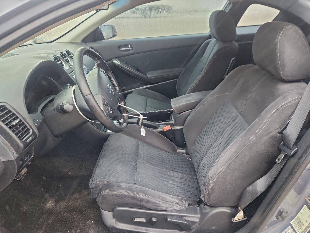 Nissan Altima S Image 3