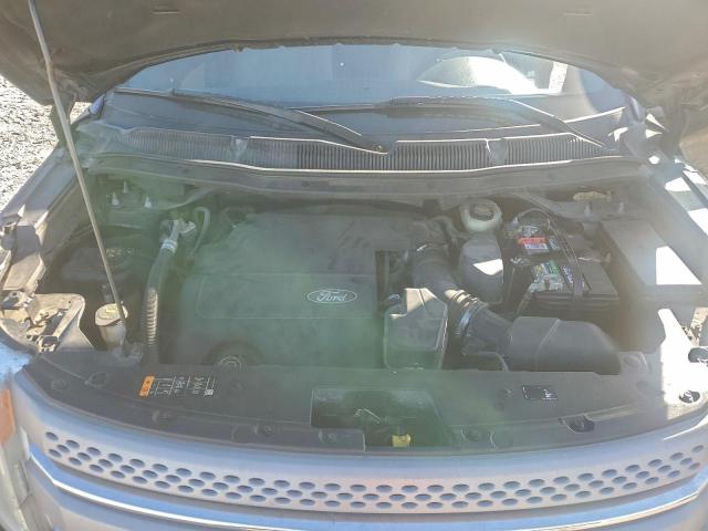 Ford Explorer Image 12