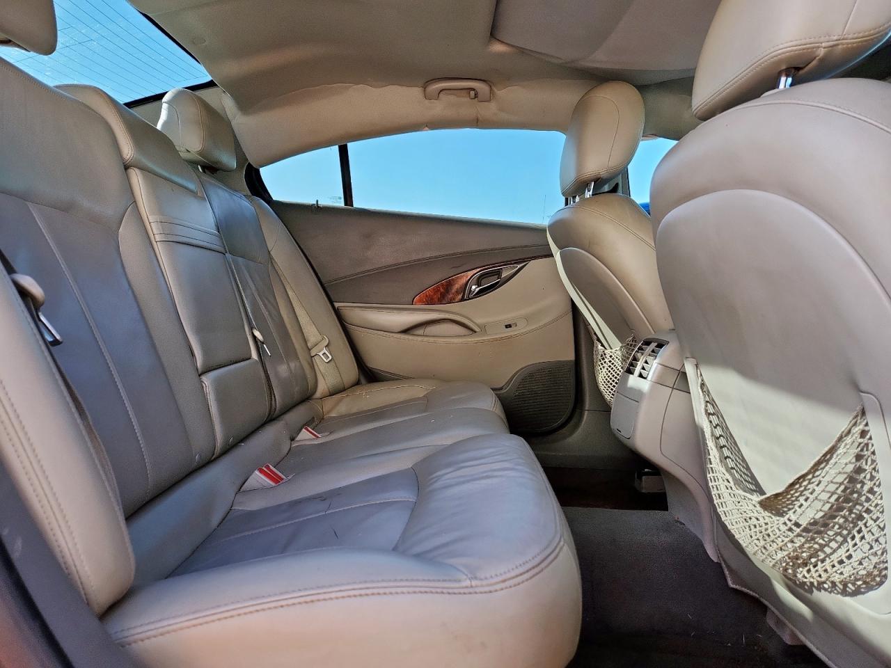 Buick LaCrosse Image 7