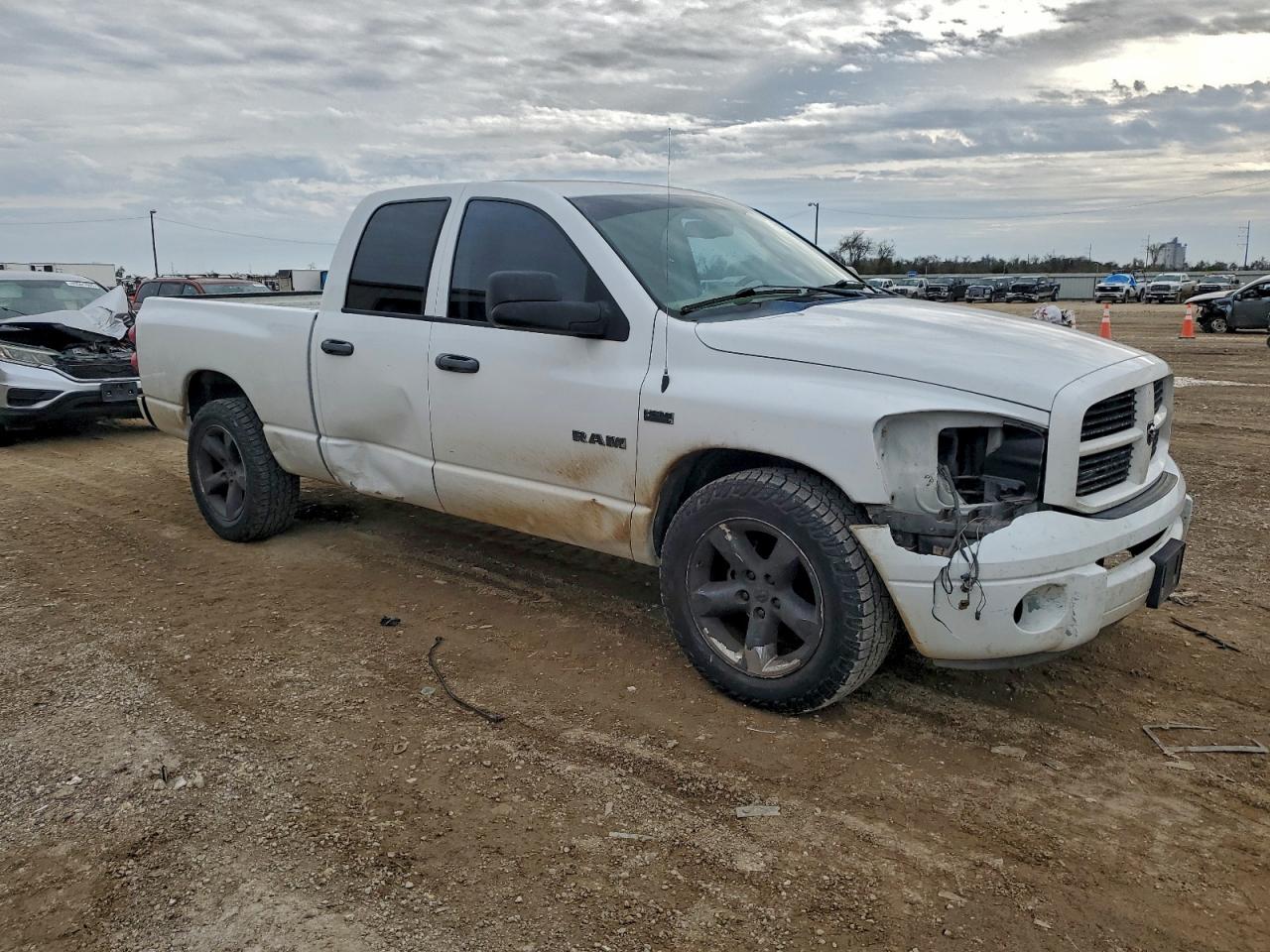 Dodge Ram 1500 St Image 3